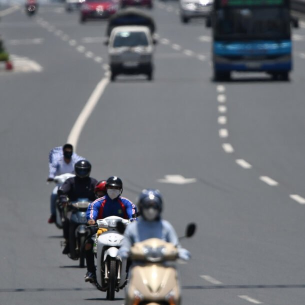 nang-nong-du-doi-bao-trum-ca-nuoc,-tam-diem-mien-trung-lien-tiep-vuot-40-do