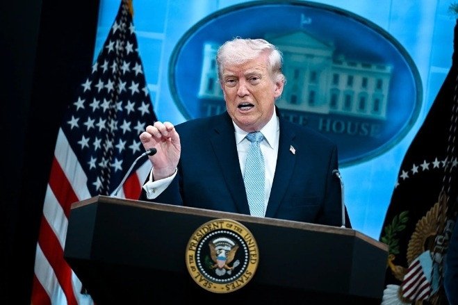 ong-trump-noi-co-the-noi-lai-tan-cong-iran,-15-nuoc-thao-luan-ve-hormuz