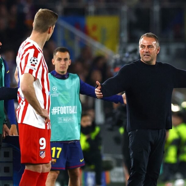 barcelona-‘phoi-ao’-dau-don-tren-san-nha,-hlv-hansi-flick-to-trong-tai-va-to-var-thien-vi