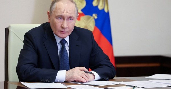 &ocirc;ng-putin-tuy&ecirc;n-bo-ngung-ban-dip-le-phuc-sinh,-ukraine-phan-ung-sao?