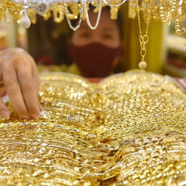 gia-vang-the-gioi-bat-ngo-bat-tang