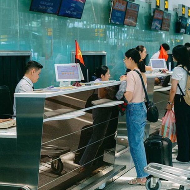 cac-hang-bay-viet-tam-‘tho-phao’-sau-thoa-thuan-ngung-ban-o-trung-dong