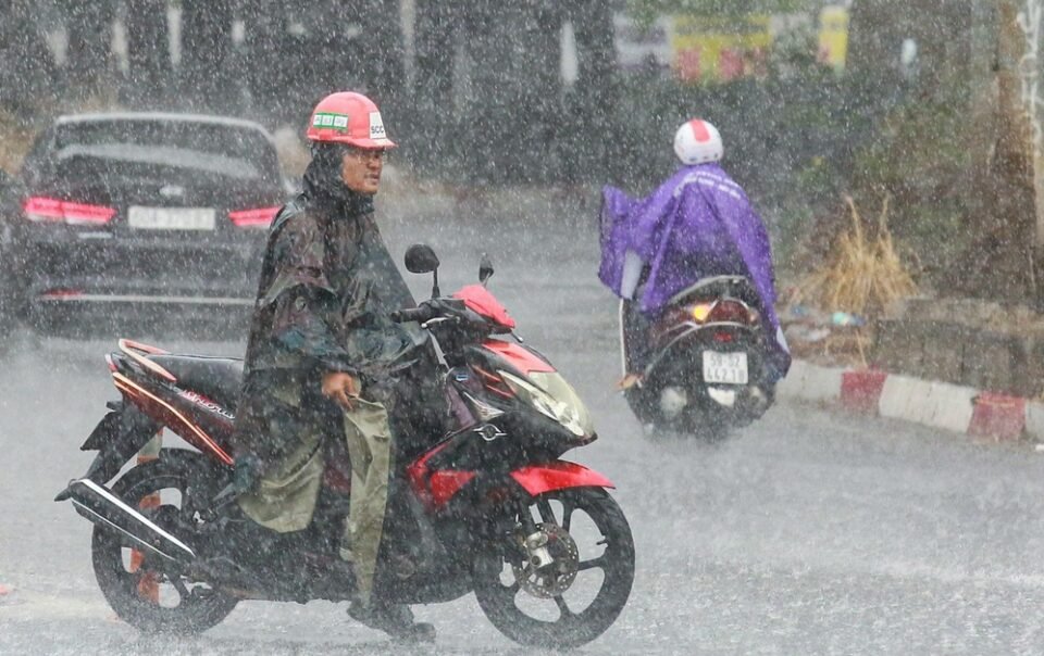 nam-bo,-tp.hcm-hom-nay-co-mua-chua?