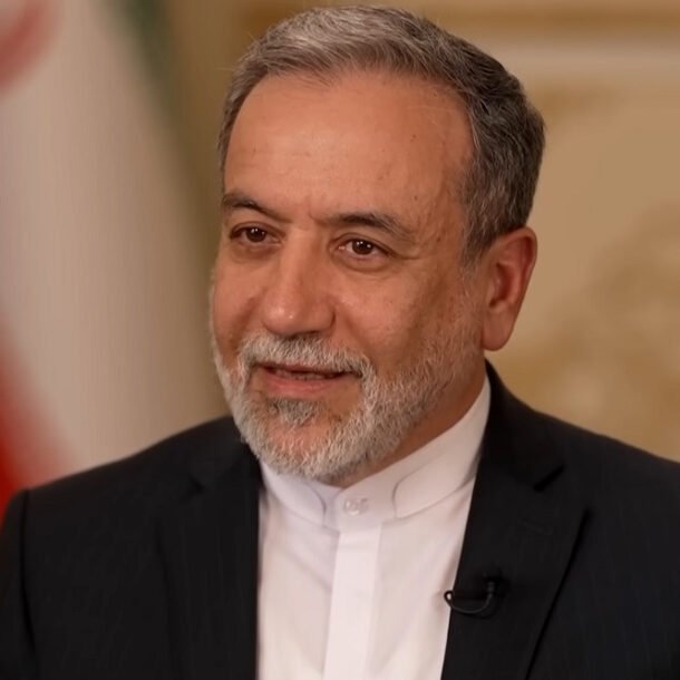 ngoai-truong-iran-to-my-‘thay-doi-lap-truong’-khi-dam-phan-o-pakistan