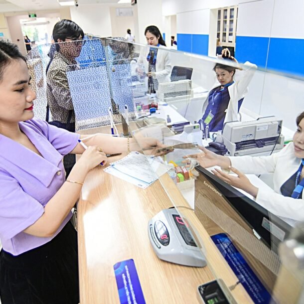 gan-20-ngan-hang-da-giam-lai-suat,-co-noi-ha-toi-3%/nam-lai-vay