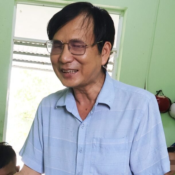 giam-doc-khiem-thi-giup-hang-tram-tre-khuyet-tat:-dung-ky-thi,-hay-giup-cong-cu!