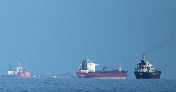 my-gia-tang-&aacute;p-luc,-iran-cung-ran