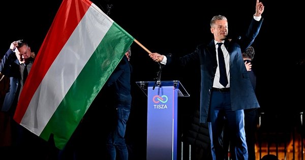 cuoc-bau-cu-l&agrave;m-rung-chuyen-ch&acirc;u-&acirc;u