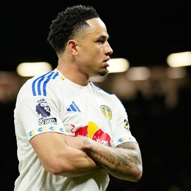 10-nguoi-man-united-guc-nga-truoc-leeds,-vi-tri-thu-ba-lung-lay