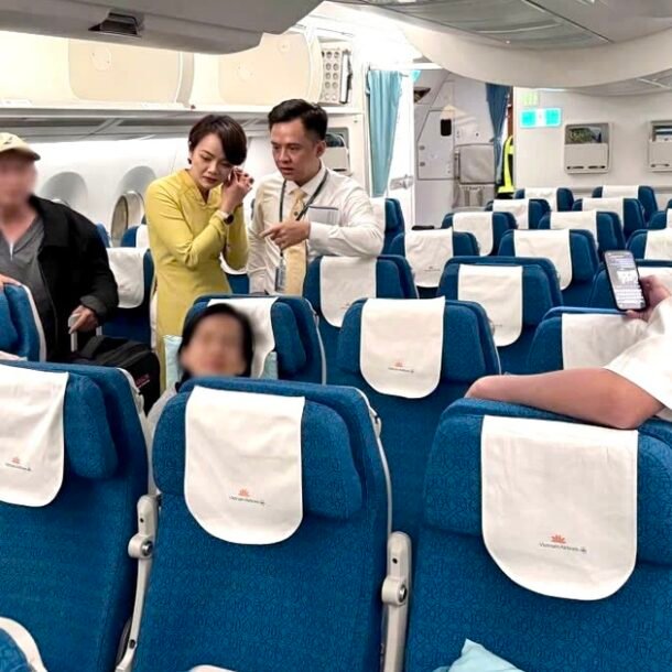 nghet-tho-khoanh-khac-hanh-khach-nguy-kich-tren-chuyen-bay-tu-my-ve-tp.hcm