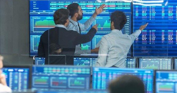 nang-hang-thanh-cong,-vi-sao-khoi-ngoai-van-ban-rong?