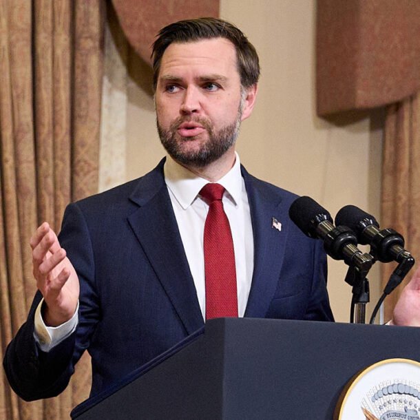 pho-tong-thong-vance:-dam-phan-my-–-iran-da-dat-nhieu-tien-trien