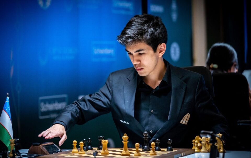 ky-thu-20-tuoi-sindarov-chinh-thuc-gianh-ve-tranh-ngoi-vua-co