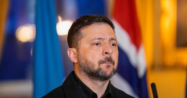 tong-thong-zelensky:-my-'kh&ocirc;ng-c&oacute;-thoi-gian-cho-ukraine'-v&igrave;-xung-dot-voi-iran