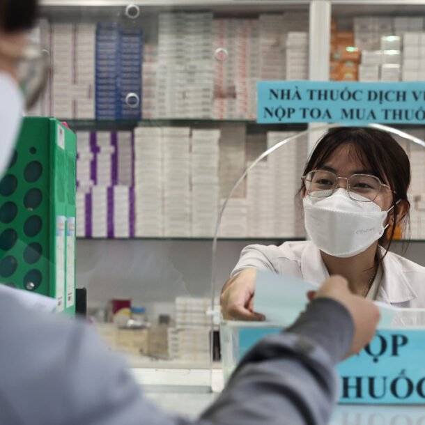 khang-sinh-se-thanh-‘thuoc-vo-dung’-neu-dung-bua-bai