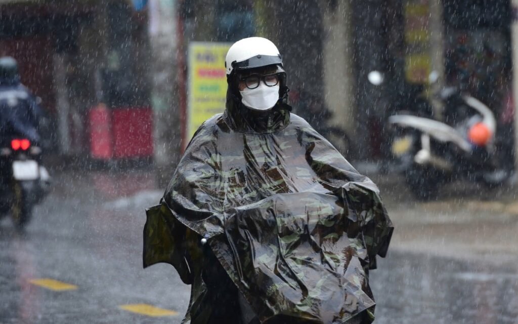 thoi-tiet-hom-nay-15-4:-mua-dong-xuat-hien-nhieu-sau-ngay-nang-nong