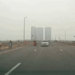 ba-thanh-nien-danh-vong-xe-may-nga-sap-mat