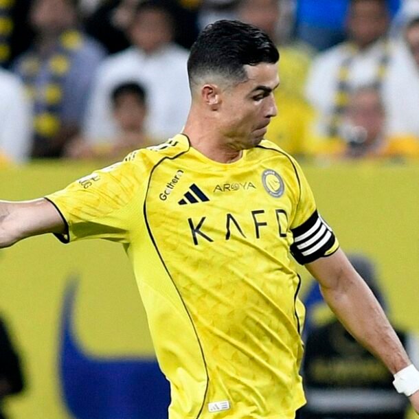 ronaldo-sap-co-chuc-vo-dich-dau-tien-cung-al-nassr-tai-a-rap-xe-ut