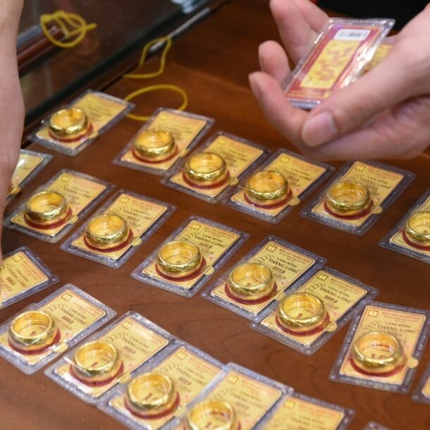 gia-vang-hom-nay-174.2026:-tiep-tuc-di-lui-xuong-sat-170-trieu-dong