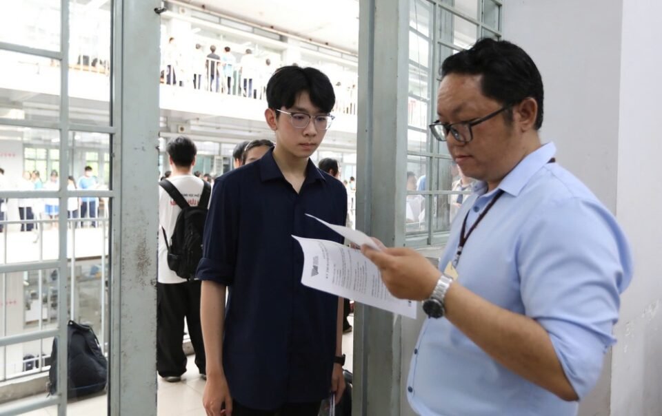 da-co-diem-thi-danh-gia-nang-luc-dh-quoc-gia-tp.hcm,-tra-cuu-tai-dau?