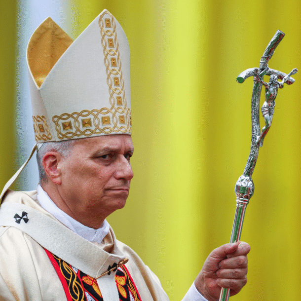 giao-hoang:-the-gioi-dang-bi-tan-pha-boi-mot-so-it-bao-chua