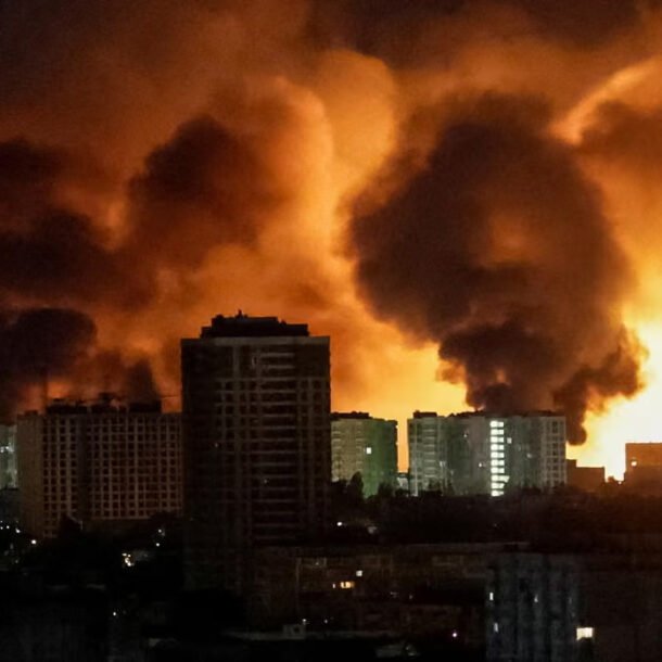 ukraine-hung-‘mua-ten-lua-va-uav’,-kiev-tap-kich-co-so-loc-dau-lon-cua-nga