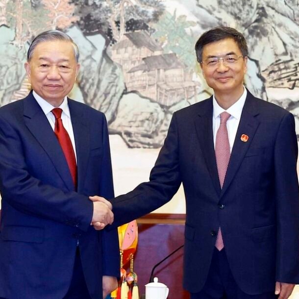 tong-bi-thu,-chu-tich-nuoc-to-lam-tiep-bi-thu-quang-tay