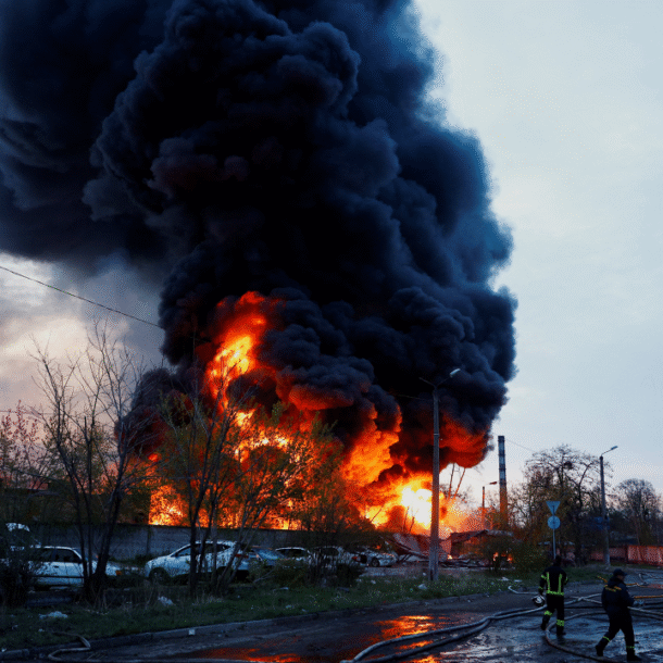 ukraine-de-lot-loat-ten-lua-iskander-m-trong-don-tap-kich-nga