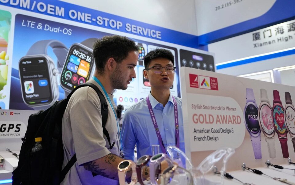 kinh-te-trung-quoc-tang-truong-vuot-ky-vong-bat-chap-xung-dot-o-trung-dong