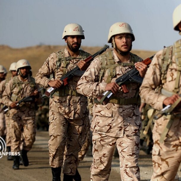 iran-bat-4-‘diep-vien’-israel,-my-cong-bo-anh-chien-ham-hoat-dong-o-hormuz