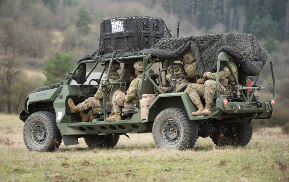 my-‘muon-huy-dong-cac-hang-oto’-de-tang-san-luong-vu-khi