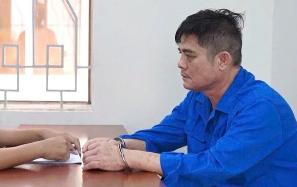 boc-go-duong-day-toi-pham-xuyen-bien-gioi-–-ky-2:-vach-tran-su-that-ve-‘hiep-si’-tu-xung-cuu-nguoi