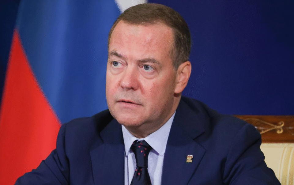 ong-medvedev-doa-nham-muc-tieu-co-so-san-xuat-uav-cho-ukraine-o-chau-au