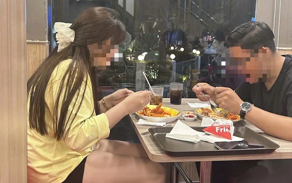 khi-thanh-pho-chim-vao-giac-ngu,-nguoi-tre-moi-bat-dau-di-an