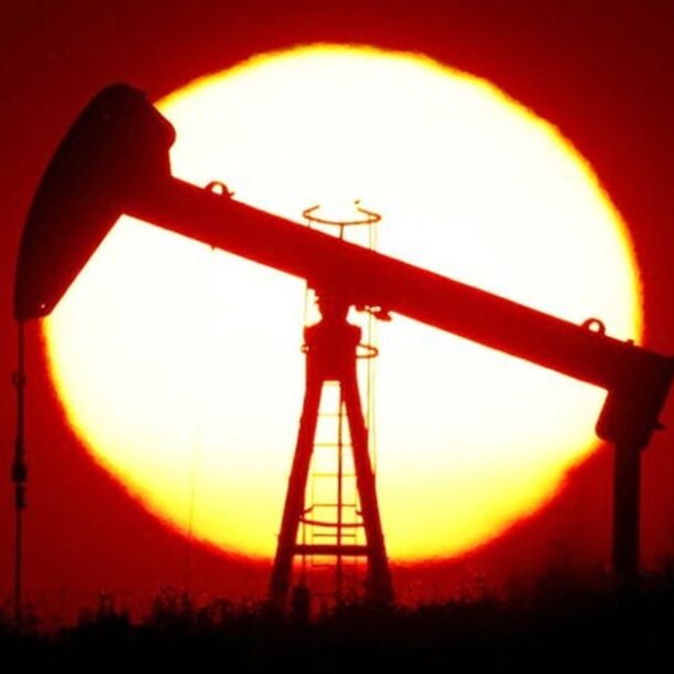 gia-xang-dau-hom-nay-204.2026:-dau-the-gioi-tang-gan-7%