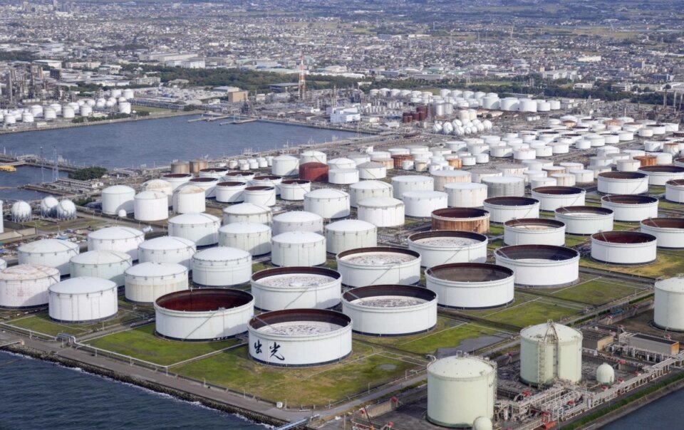 gia-dau-tho-tang-manh-vi-cang-thang-trung-dong-leo-thang