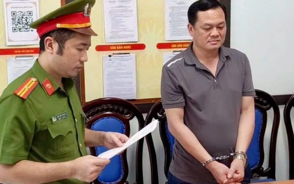 cuu-can-bo-uy-ban-kiem-tra-tinh-uy-bi-bat-vi-lua-dao-‘chay-viec’