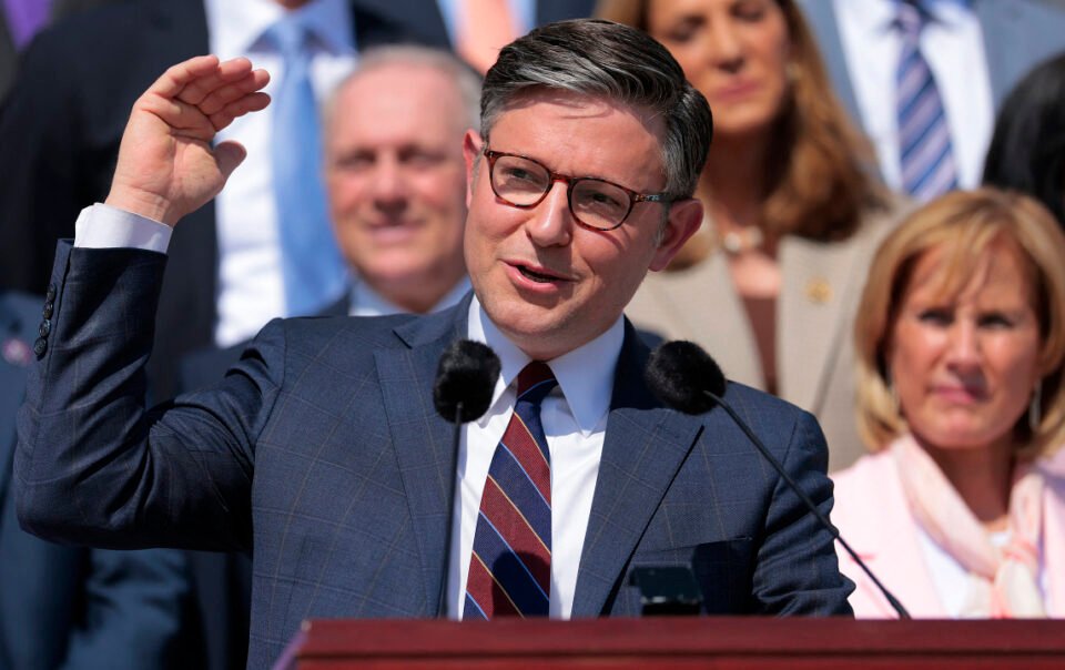 noi-bat-an-cua-dang-cong-hoa-ve-chien-su-iran