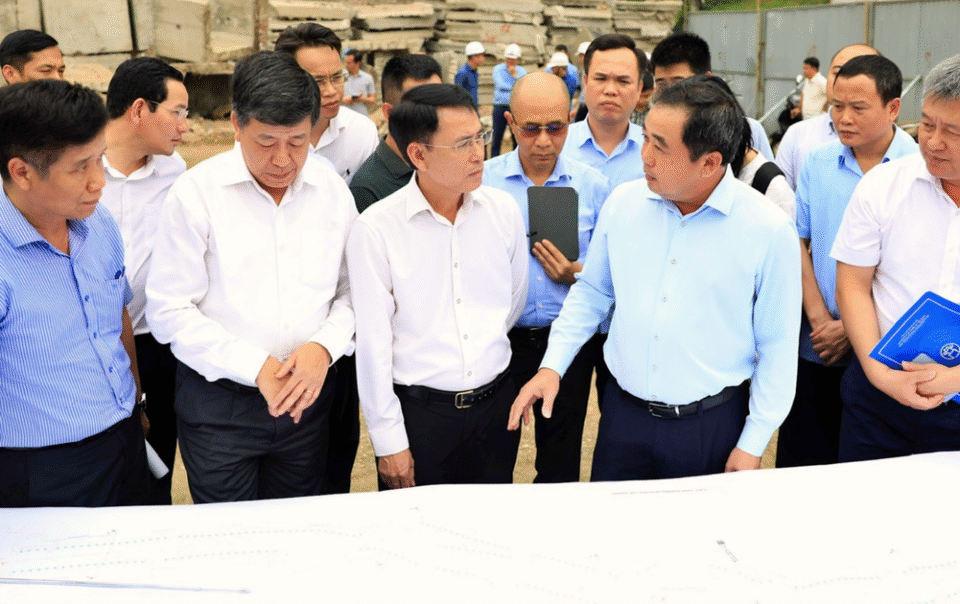 tien-do-vanh-dai-1-cham-vi-‘vuong’-ga-metro-so-5