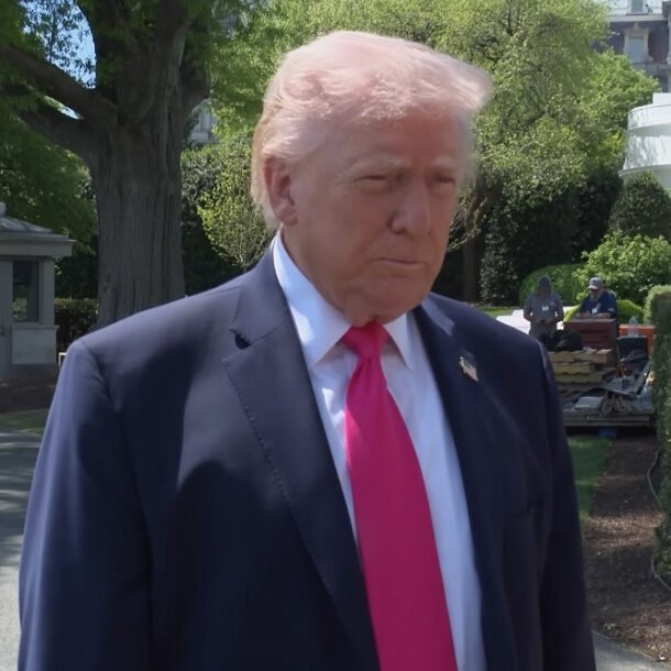 ong-trump-de-doa-pha-huy-‘moi-nha-may-dien-va-cau-duong’-o-iran