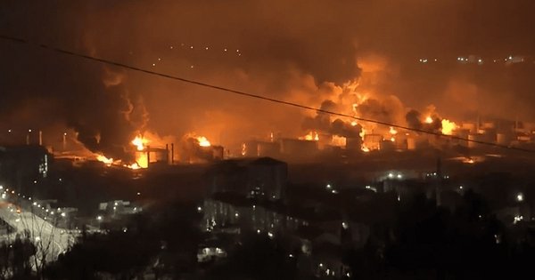 ch&aacute;y-lon,-tr&agrave;n-dau-tai-nh&agrave;-m&aacute;y-loc-dau-nga-sau-vu-tan-c&ocirc;ng-cua-ukraine