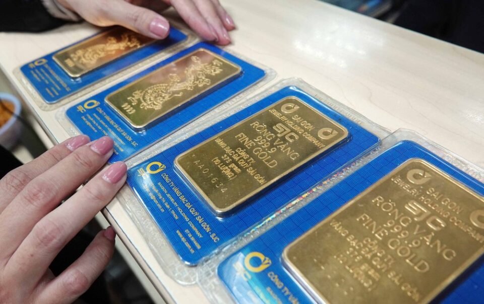 gia-vang-hom-nay-214.2026:-tang-nhe-huong-den-172-trieu-dong