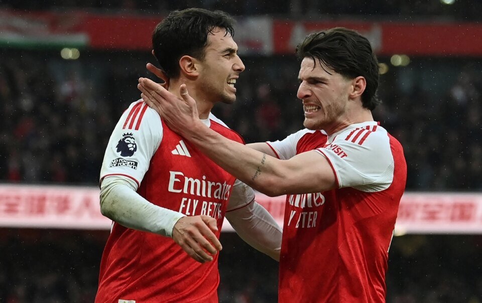 sieu-may-tinh-du-doan-bat-ngo-ve-doi-vo-dich-premier-league