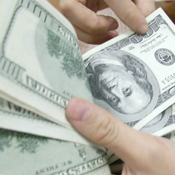 gia-usd-hom-nay-214.2026:-do-tu-do-giam-sau