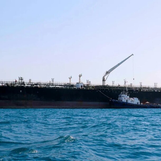 xuat-khau-cua-trung-quoc-sang-iran-giam-90%,-nhap-khau-chi-giam-48%