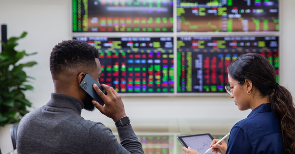 chung-khoan-20-4:-ly-do-co-phieu-vinhomes-bat-tang-kich-tran