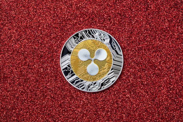 ‘the-short-version-for-why-i-hold-xrp-through-everything’;-analyst-reveals