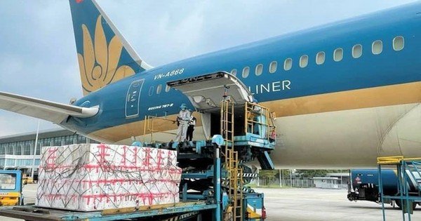 doanh-nghiep-hang-khong-sieu-loi-nhuan-bao-lai-quy-1-tang-truong,-mang-1.500-ty-gui-ngan-hang