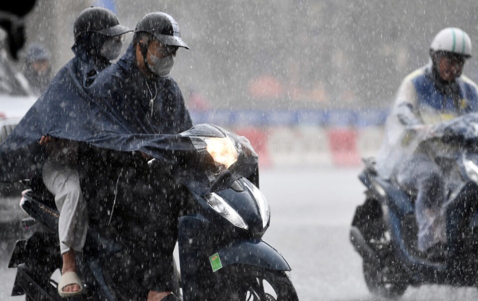 du-bao-thoi-tiet-22/4/2026:-mien-bac-nang-manh-truoc-khi-mua-giong-ha-nhiet