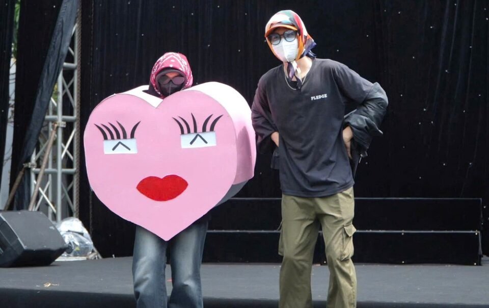 lan-song-xanh-‘danh-thuc’-ky-uc-mot-thoi